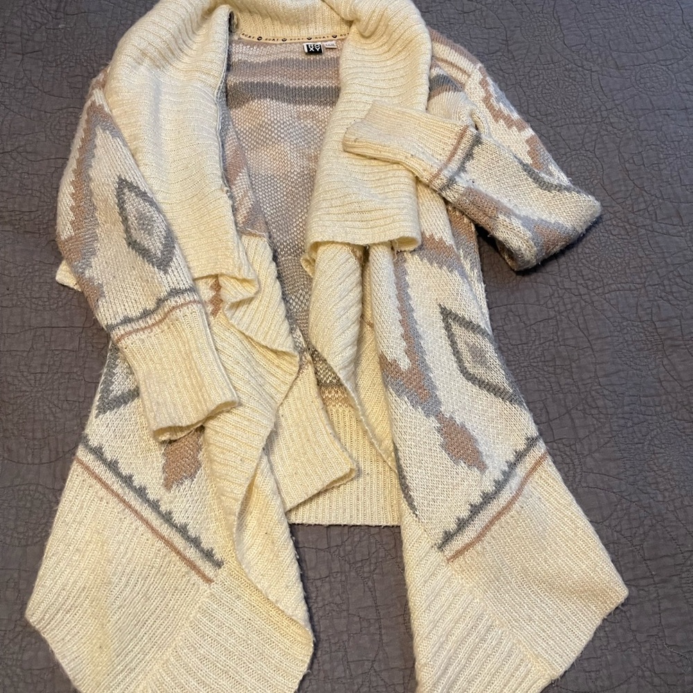Roxy Aztec Cardigan - Picture 2 of 5